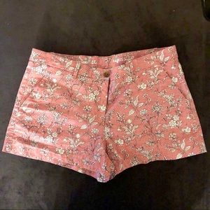 Gap pink floral khaki shorts